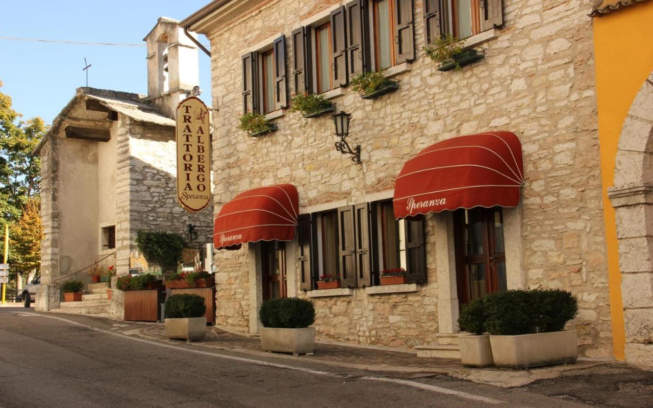 Albergo Speranza Spiazzi Di Monte Baldo Spiazzi Di Caprino Dış mekan fotoğraf